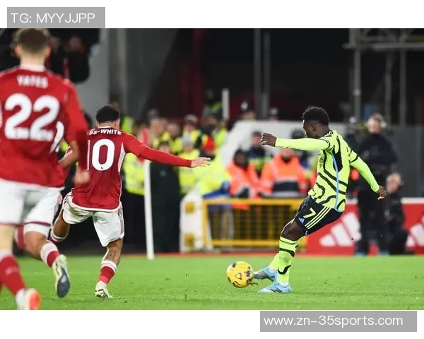 吴桐足球解说带你领略精彩赛事瞬间与战术解析的全新视角